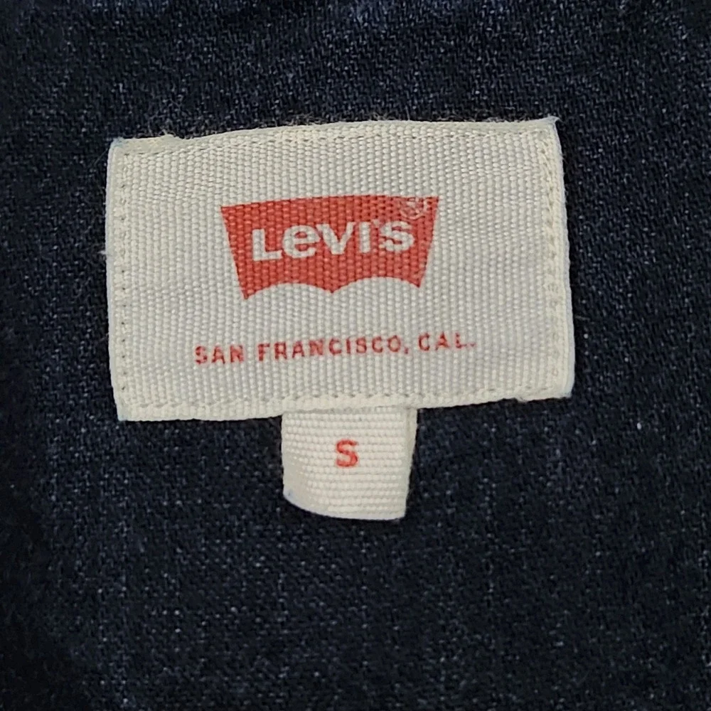 Levis Denim Shirt Mens Small Dark Blue Long Sleeve Button Up Pocket Stretch